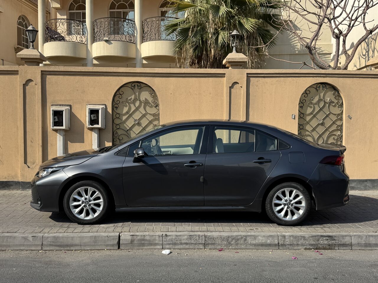 Busaiteen, Vehicles, Cars & Trucks , BHD 6100,  Toyota Corolla 2022 Xli 2.0,  2022,  Automatic,  10300 KM,