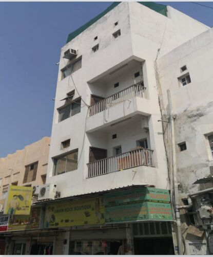 Manama, Apartments, Flats, Houses & Villas, BHD 90/month,  1 BATH, HALL & KITCHEN. LOCATED BETWEEN SACRED HEART CHURCH & MANAMA SOUQ CALL: 36633750