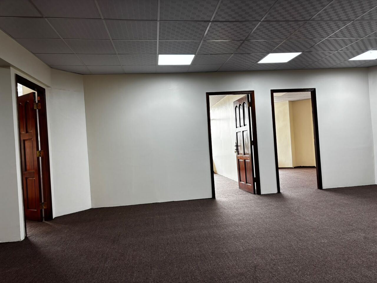 Jeddah, Offices, SAR 5000,  100150200 Sq. Meter,  We Are Offering Furnished Office Space