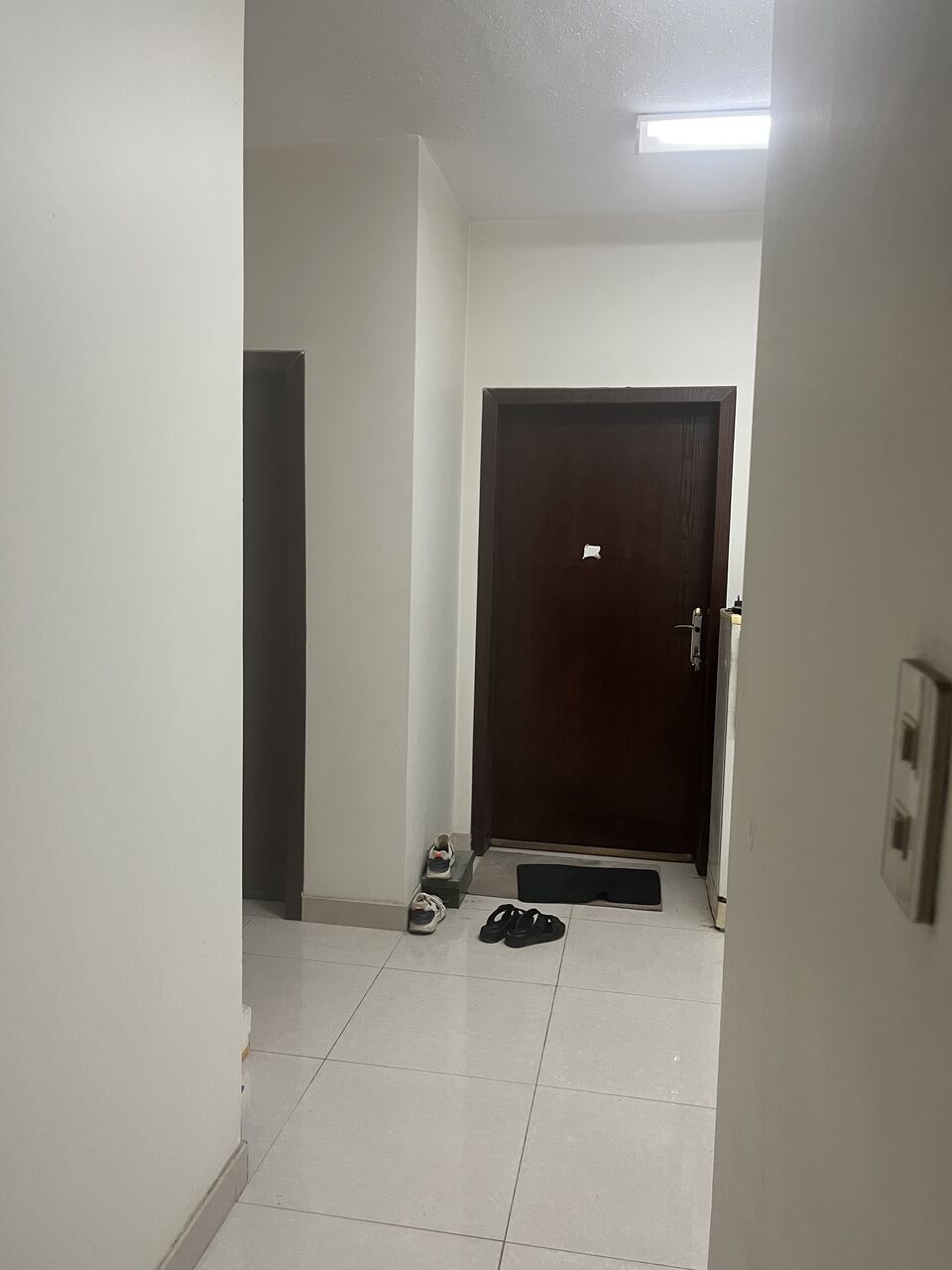 Khobar, Rooms for Rent, SAR 850/month,  Furnished,  Single Room Available In 3 Bedrooms Apartment
