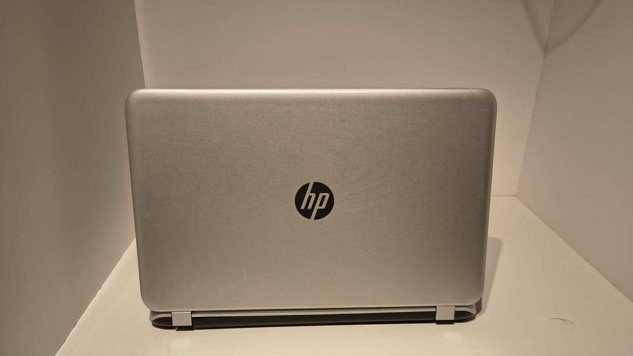 Riyadh, Computers, SAR 999,  **SPECIAL OFFER** - HP Pavilion 15-p105nx | Core I7 | 8GB RAM | 1TB HDD | NVIDIA Graphics
