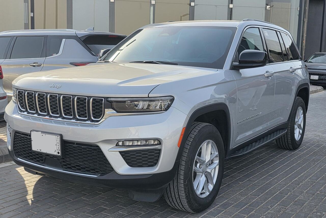 Olaya, Vehicles, Cars & Trucks , SAR 149,  Jeep Grand Cherokee Laredo,  2025,  Automatic,  4500 KM,  Like NEW Grand Cherokee  Laredo