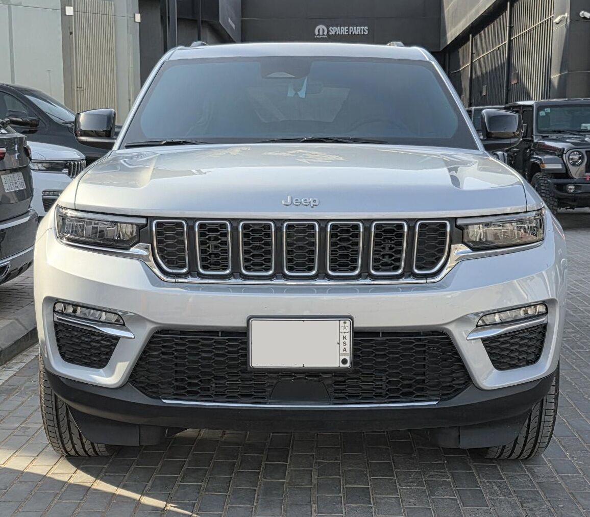 Olaya, Vehicles, Cars & Trucks , SAR 149,  Jeep Grand Cherokee Laredo,  2025,  Automatic,  4500 KM,  Like NEW Grand Cherokee  Laredo