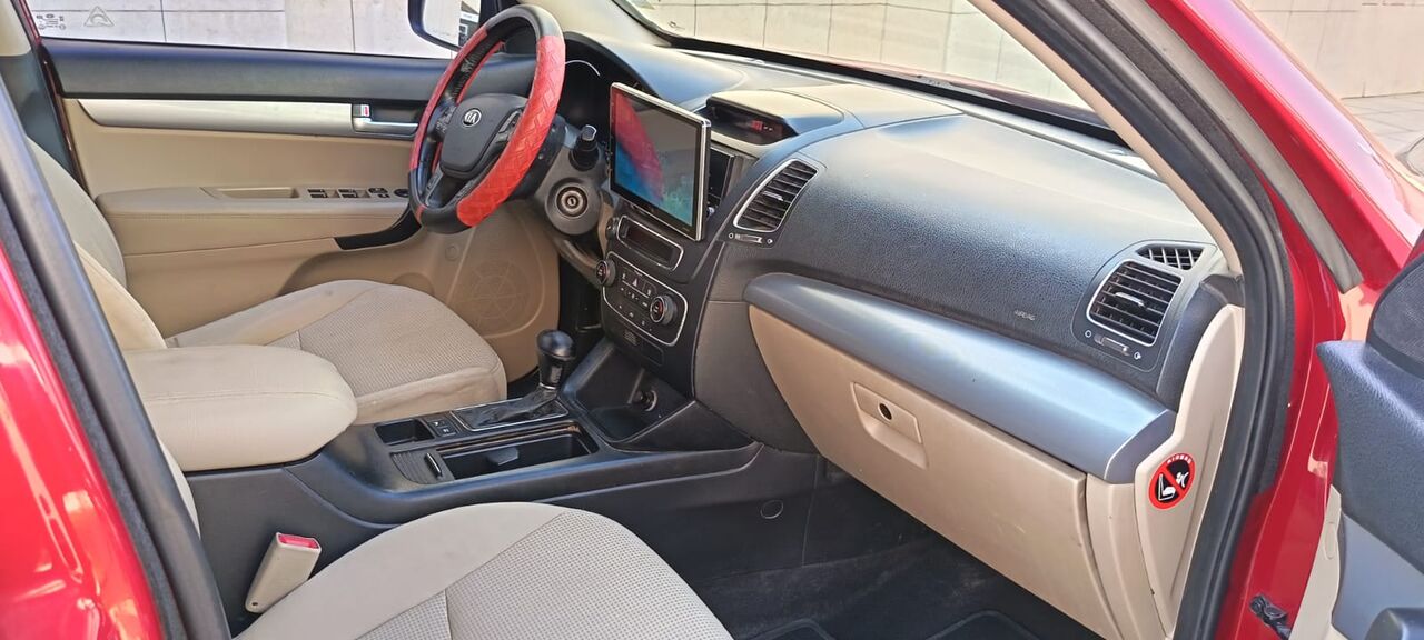 Riyadh, Vehicles, Cars & Trucks , SAR 32000,  Kia Sorento,  2015,  213 KM,