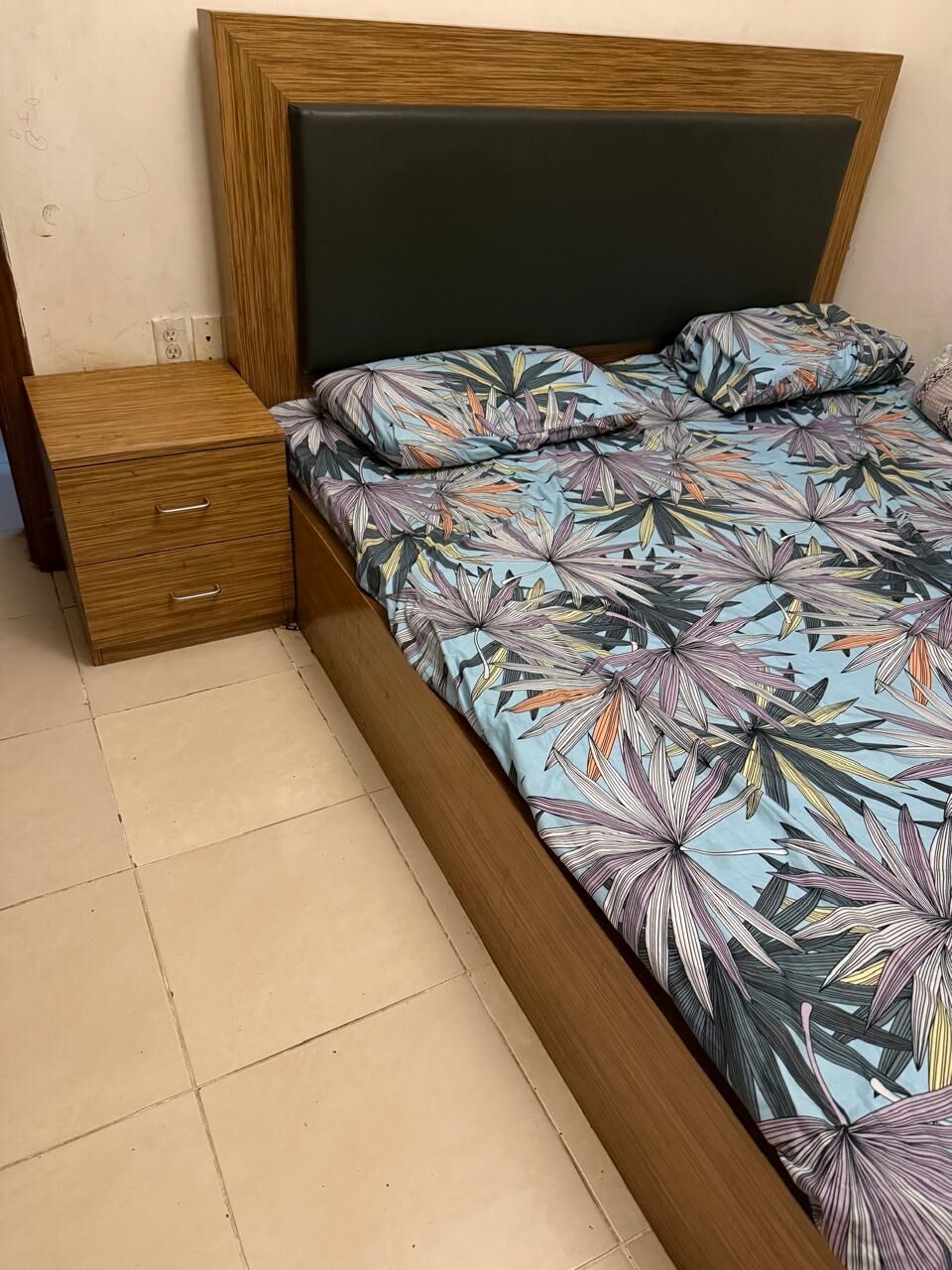 Khobar, Household Items, SAR 1,  EXIT SALE  FURNITURE AC FRIEGDE WASHING MACHINE .