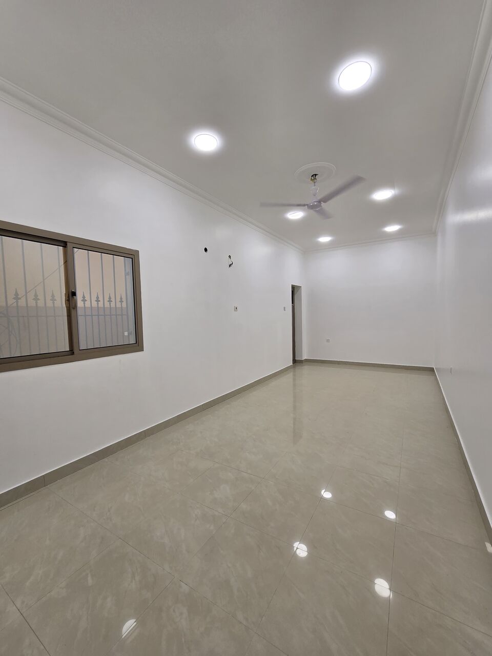 Manama, Apartments, Flats, Houses & Villas, BHD 220/month,  2 BR,  Newly Maintained And Painted Flat For Rent In North Sehla - Including EWA