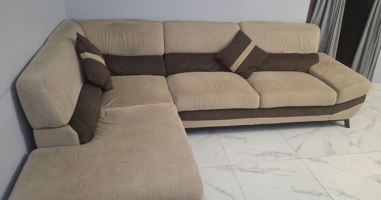 Al Aziziyah, Items Wanted, Home Box Sofa