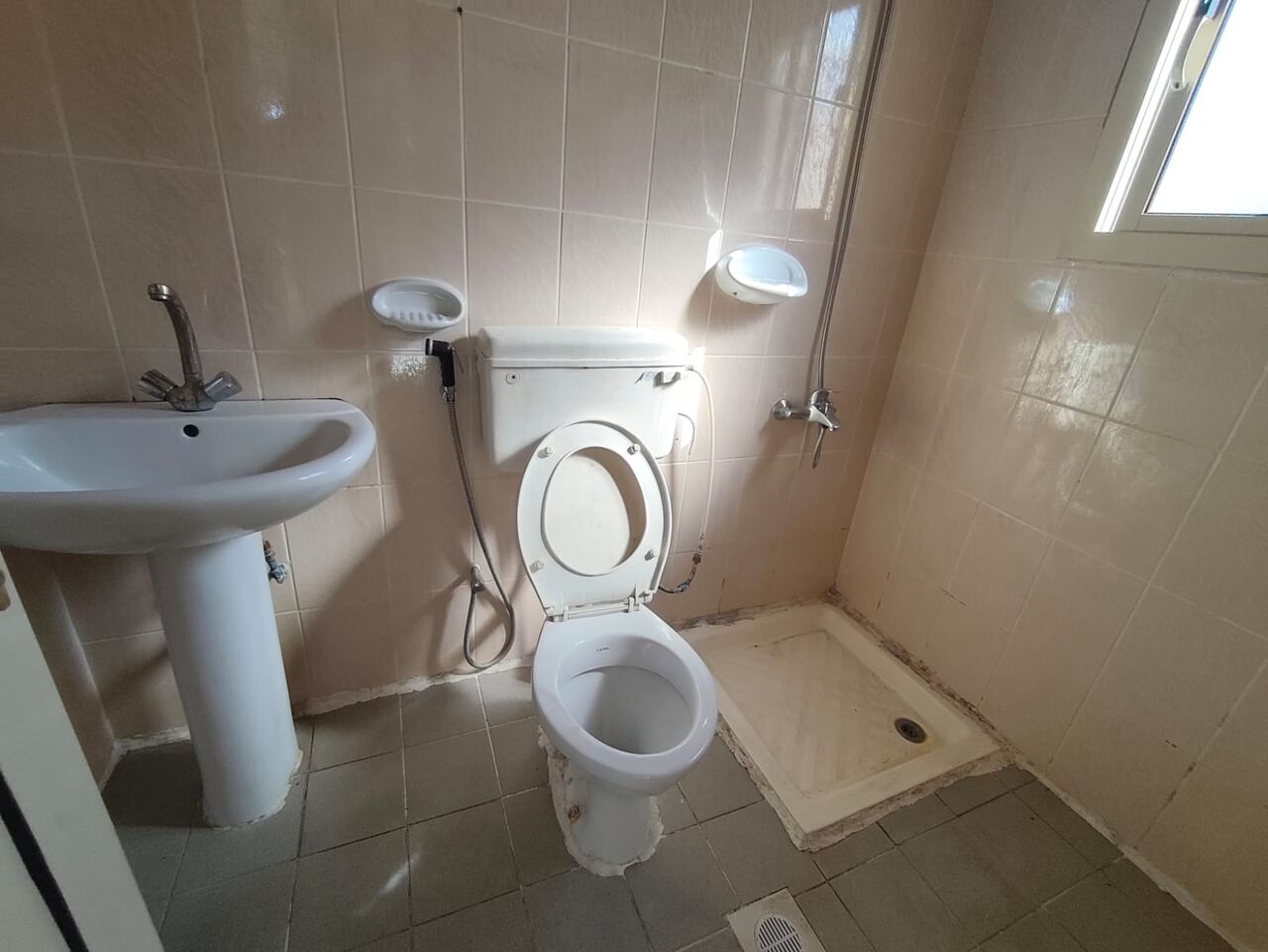 Tubli, Apartments, Flats, Houses & Villas, BHD 160/year,  2 BR,  Tubli:- 2Bhk Unfurnished Flat On Rent With Ewa..