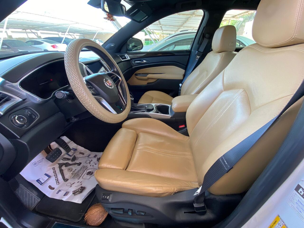 West Riffa, Vehicles, Cars & Trucks , BHD 5000,  Cadillac SRX,  2014,  Automatic,  94000 KM,  Excellent Condition, Agent Maintained, Solo Driven