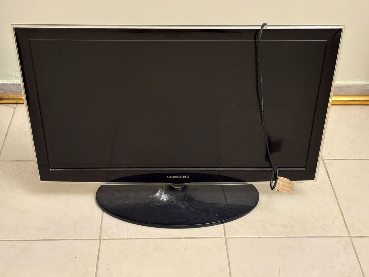 Khobar, Electronics, SAR 150,  SAMSUNG 32 INCH TV