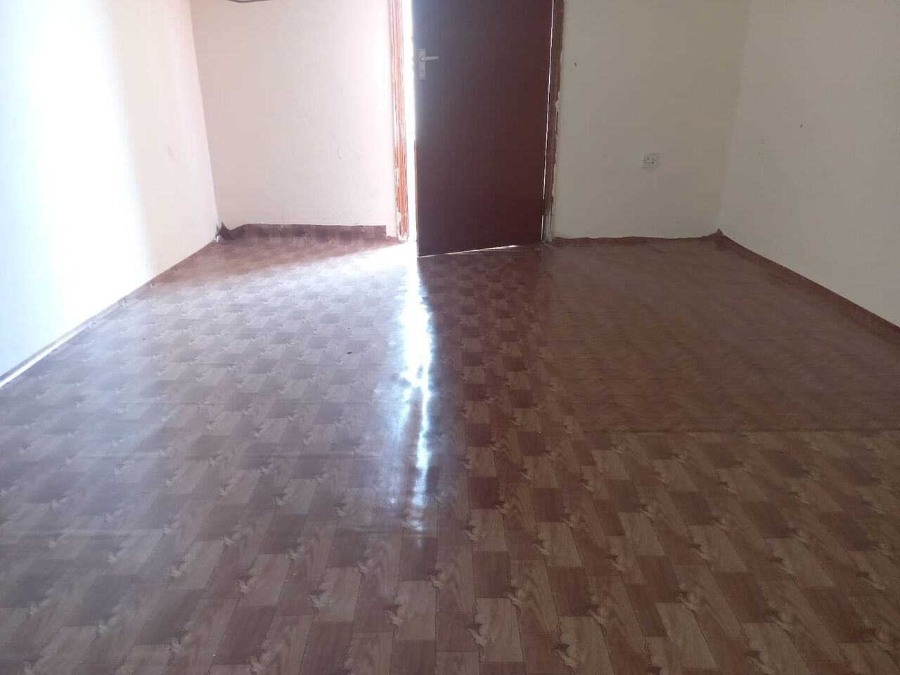 Gudaibiya, Rooms for Rent, BHD 110/month,  # SHARING ROOM FOR RENT WITH,A/C,EWA,GAS,FRIDGE,WASHING MACHINE,MACRO OVEN-110/BD #