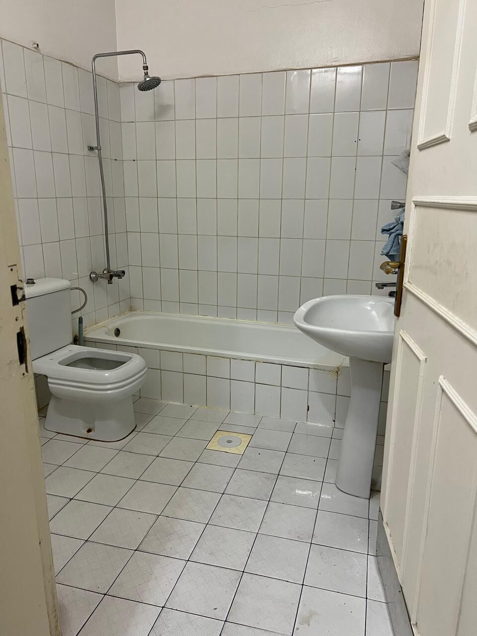 Hara, Apartments, Flats, Houses & Villas, SAR 1400/month,  Furnished,  Furnished Room Available For Professional Bachelor