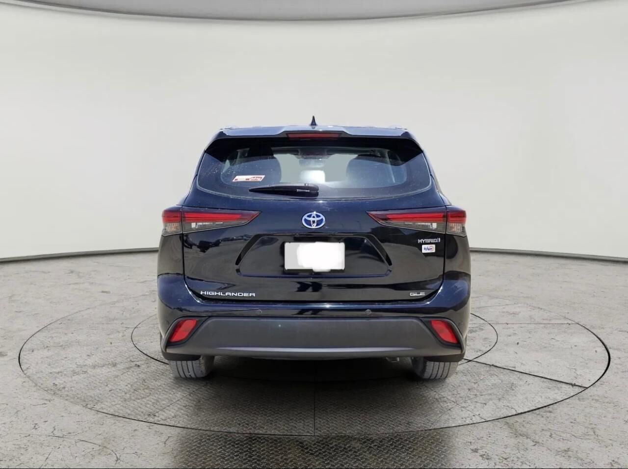 Al Aziziyah, Vehicles, Cars & Trucks , SAR 138500,  Toyota Highlander GLE 2024 Hybrid AWD,  2024,  Automatic,  15000 KM,   &ndash; Saudi Specs &ndash; Only 14,975 KM