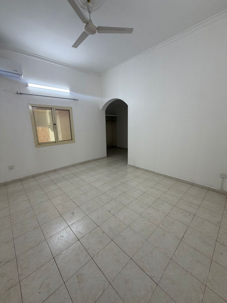 Kabul, Apartments, Flats, Houses & Villas, AFN 220/year,  100 Sq. Meter,  للإيجار شقة في المقشع
