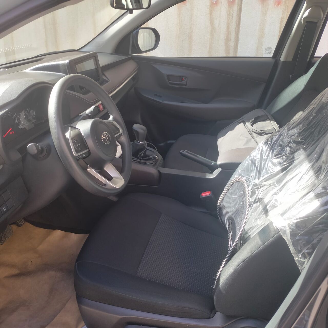 Al Wizarat, Vehicle Lease Transfer, Toyota Yaris Y 2024 - Lease Transfer (Abdul Latif Jameel)