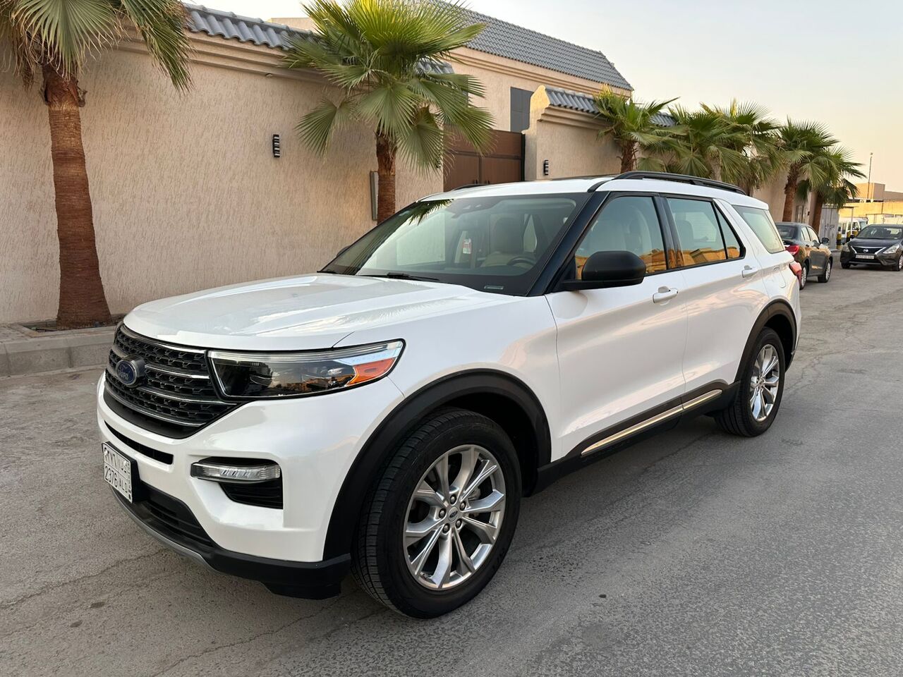 Riyadh, Vehicles, Cars & Trucks , SAR 105000,  Ford Explorer XLT,  2021,  Automatic,  121000 KM,    With Panorama Sunroof N AWD Mid Options 1st Owner100% Accident Free