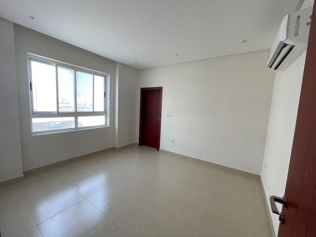 Hidd, Apartments, Flats, Houses & Villas, BHD 250/month,  2 BR,  120 Sq. Meter,  2 Bhk Semi Furnished Flat Available In Hidd Call Aleena