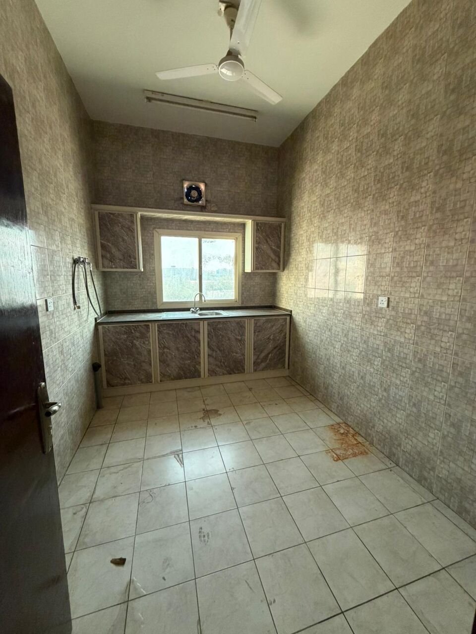 Kabul, Apartments, Flats, Houses & Villas, AFN 160/year,  2 BR,  100 Sq. Meter,  للإيجار شقة تجارية مكتبية توبلي قري