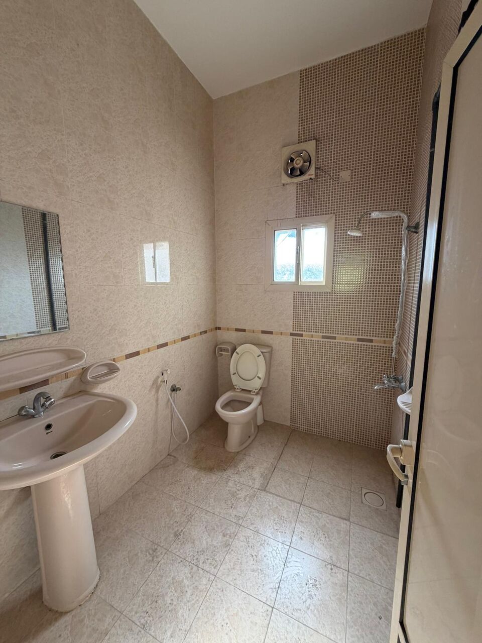 Kabul, Apartments, Flats, Houses & Villas, AFN 160/year,  2 BR,  100 Sq. Meter,  للإيجار شقة تجارية مكتبية توبلي قري