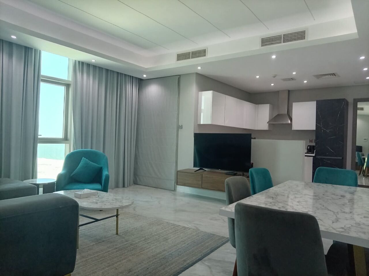 Juffair, Apartments, Flats, Houses & Villas, BHD 450/year,  1 BR,  Fully Furnished 1BHK Flat For Rent In Juffair With Ewa