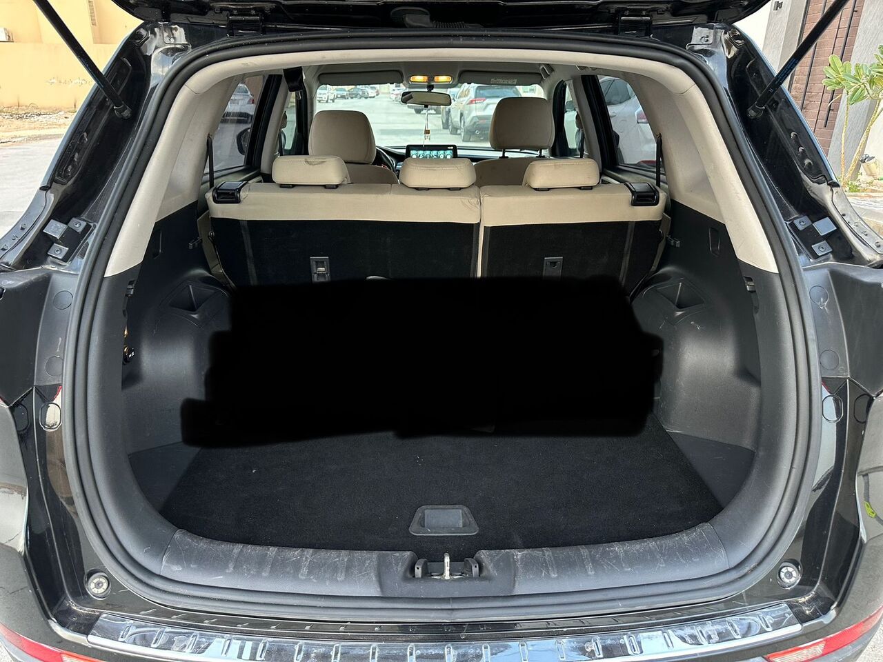 Riyadh, Vehicles, Cars & Trucks , SAR 33000,  Changan CS75,  2020,  Automatic,  208000 KM,   Changan CS 75 Mid Options (2nd Owner) (New Shape) (very Good Price (family Exit)
