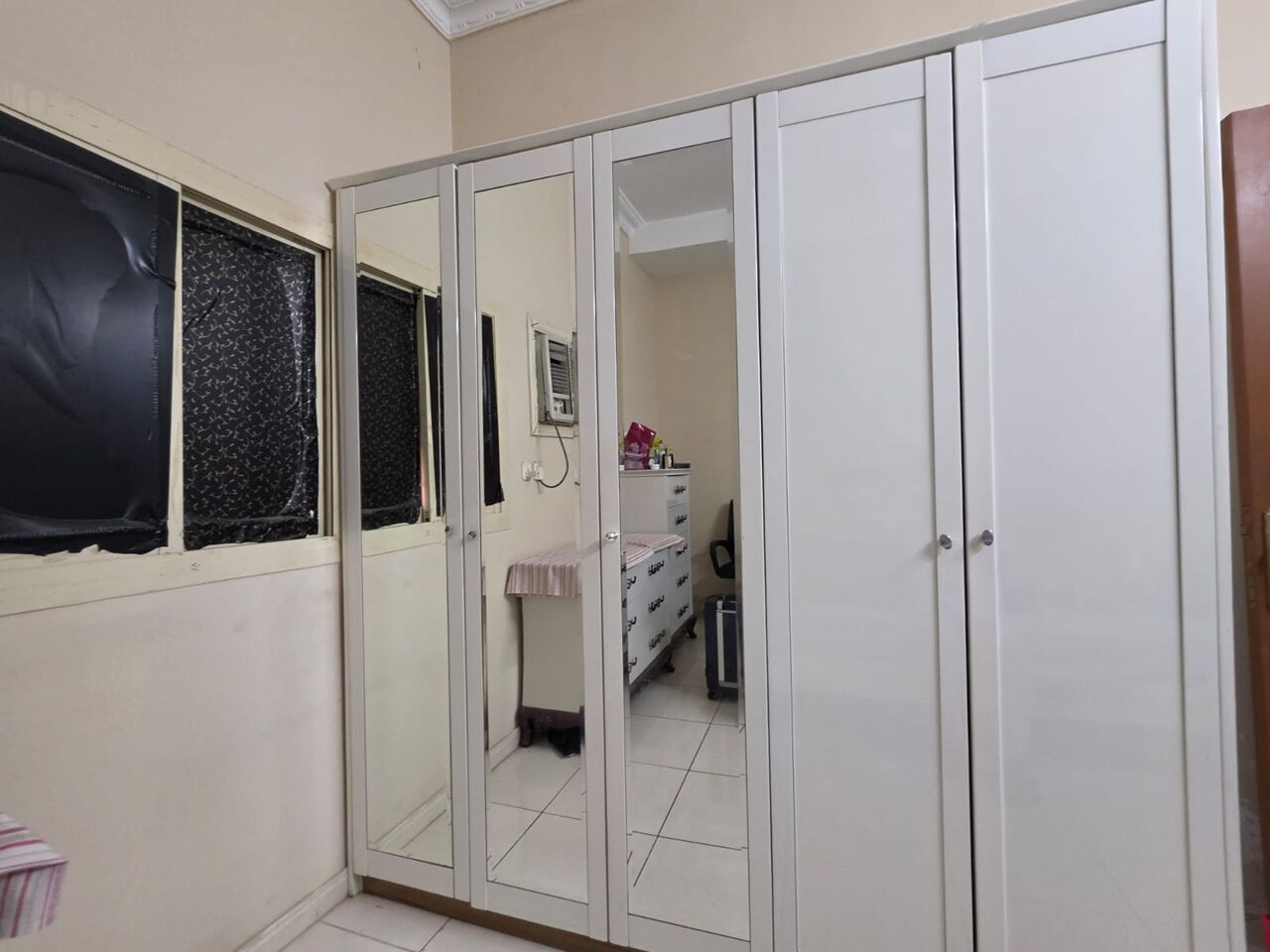 Jeddah, Household Items, SAR 700,  8 Seater Sofa And Bed Set