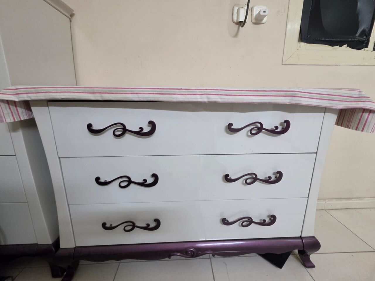 Jeddah, Household Items, SAR 700,  8 Seater Sofa And Bed Set