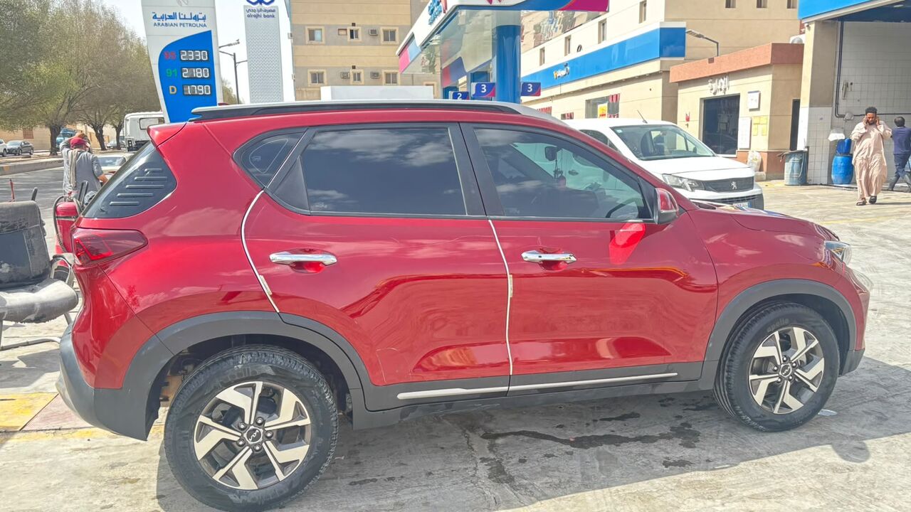 Riyadh, Vehicles, Cars & Trucks , SAR 38000,  Kia Sonet,  2023,  Automatic,  121000 KM,  I Would Like To Sell My Car