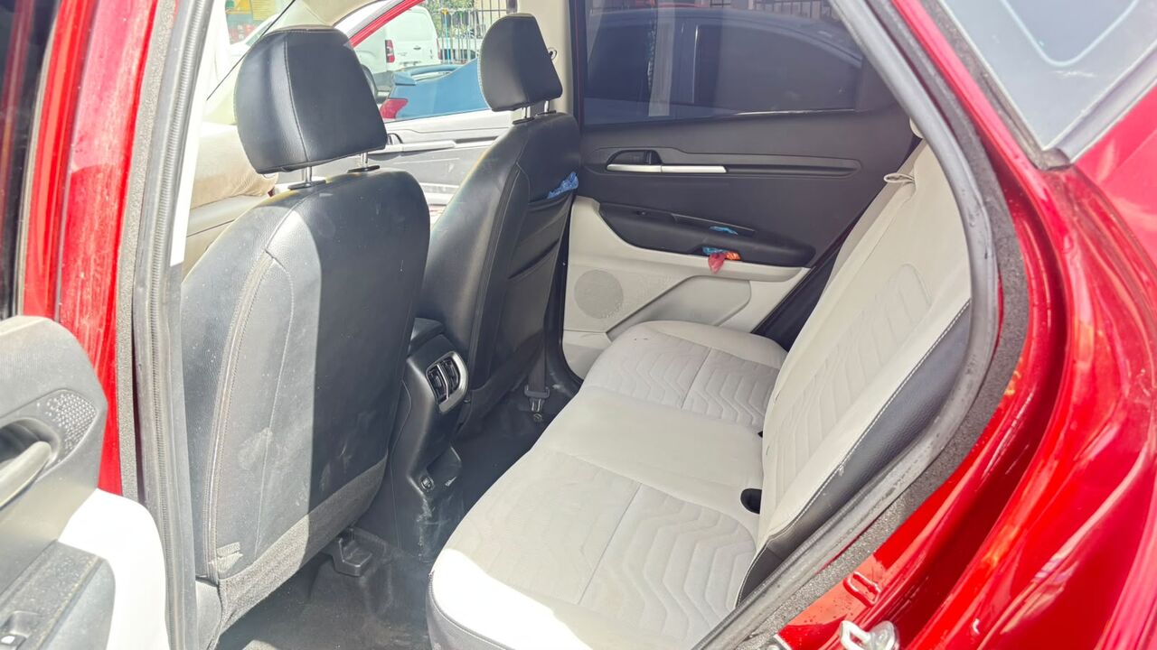 Riyadh, Vehicles, Cars & Trucks , SAR 38000,  Kia Sonet,  2023,  Automatic,  121000 KM,  I Would Like To Sell My Car