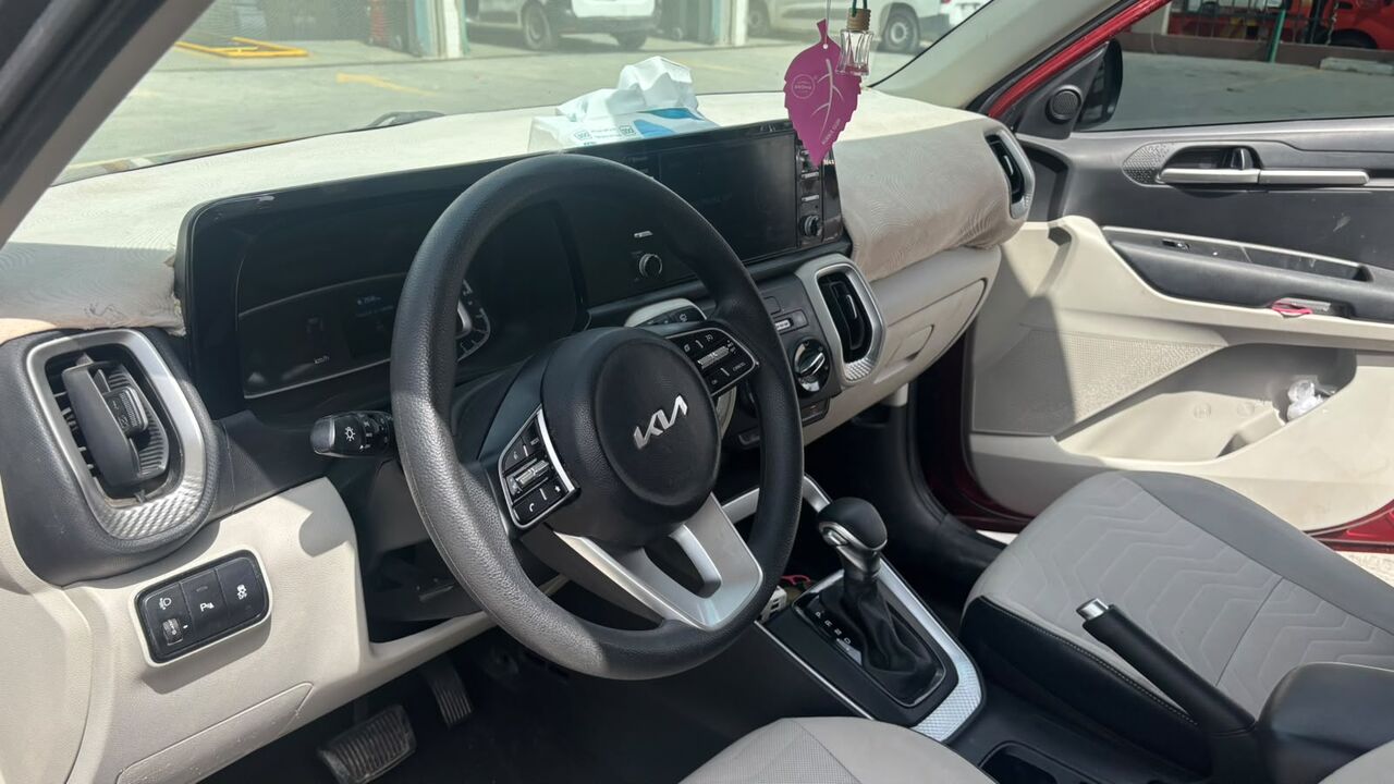 Riyadh, Vehicles, Cars & Trucks , SAR 38000,  Kia Sonet,  2023,  Automatic,  121000 KM,  I Would Like To Sell My Car