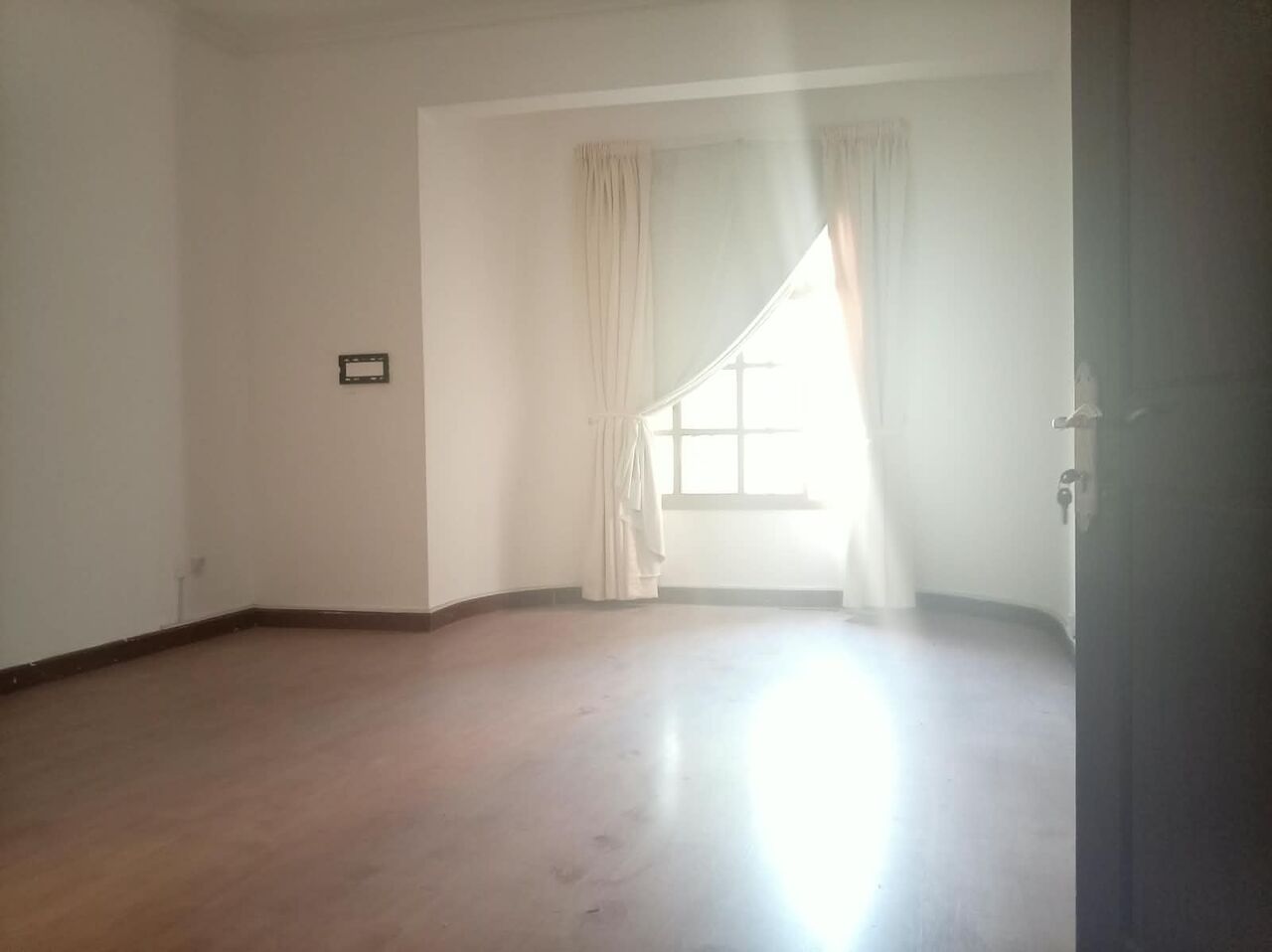Hoora, Offices, BHD 240,  100 Sq. Meter,  Fully Furnished 2BHK Flat Commercial For Rent In Hoora Exclusive EWA
