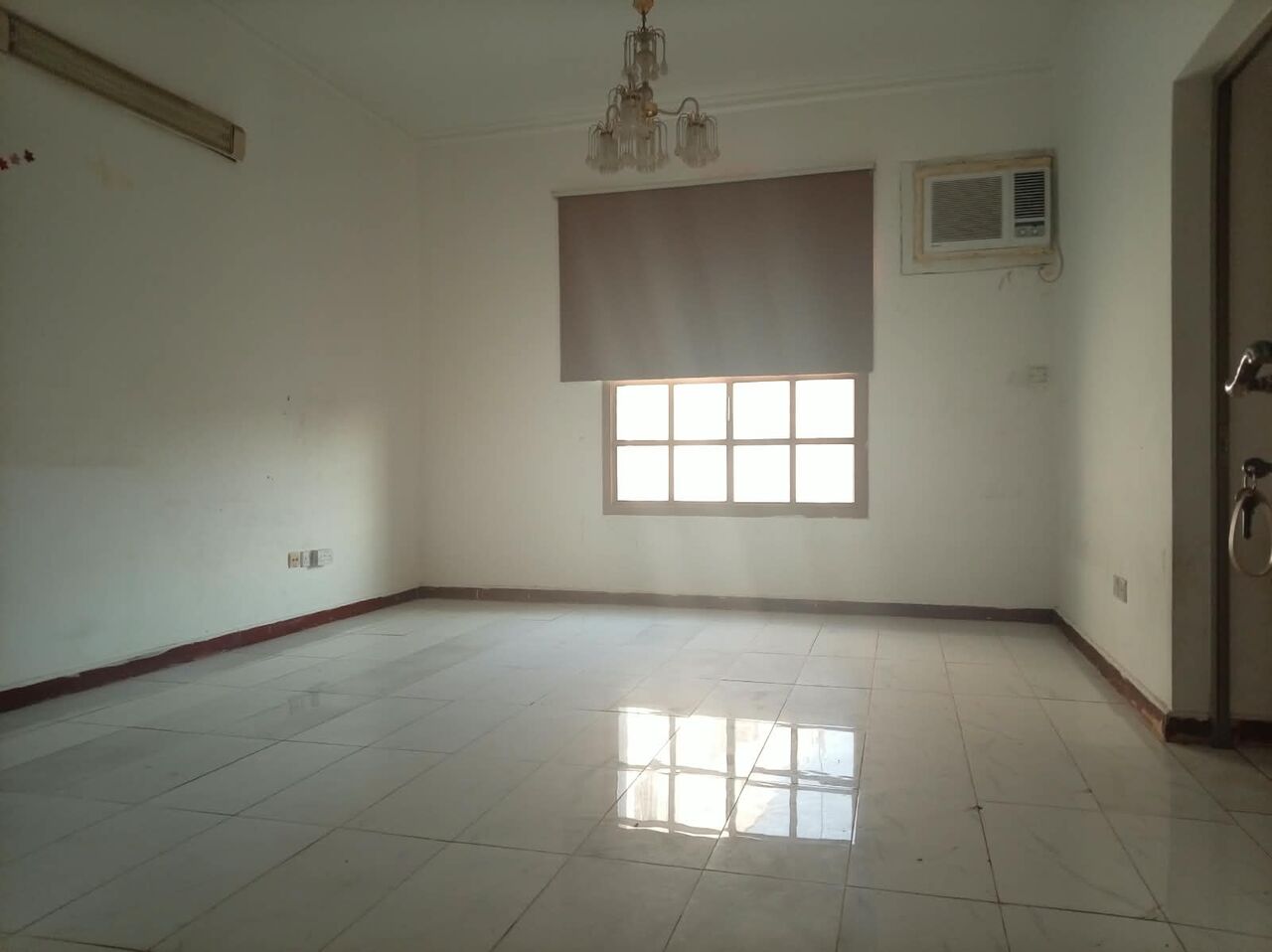 Hoora, Offices, BHD 240,  100 Sq. Meter,  Fully Furnished 2BHK Flat Commercial For Rent In Hoora Exclusive EWA