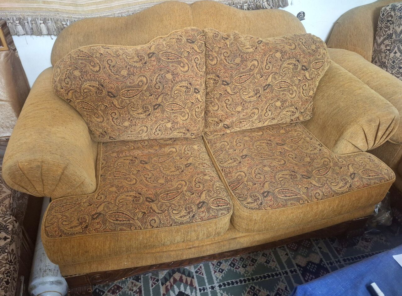 Riyadh, Household Items, SAR 300,  Sofa Set With Small Table