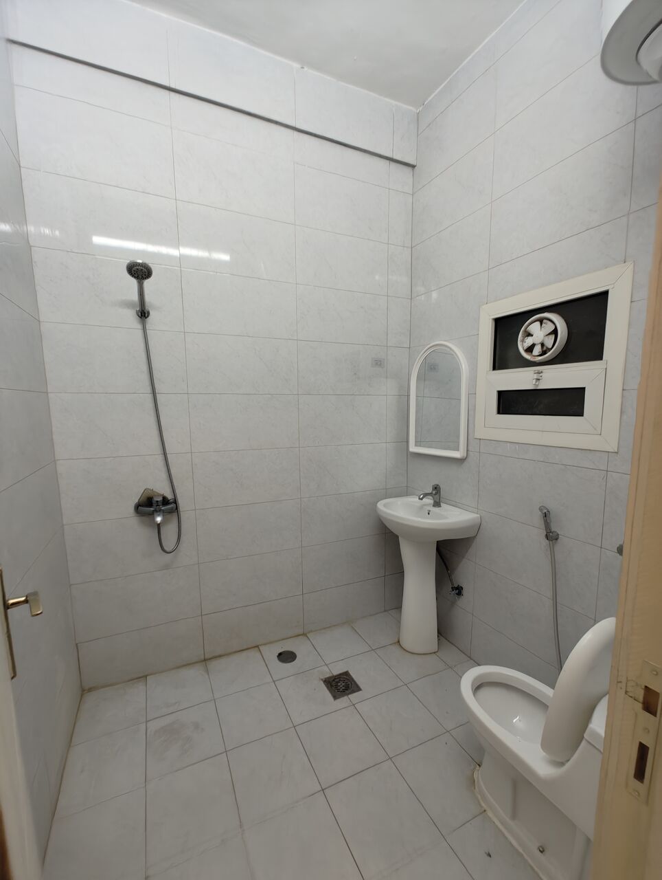 Al Malaz, Apartments, Flats, Houses & Villas, SAR 40000/year,  3 BR,  3BHK Family Apartment Available In Al Malaz Near IISR