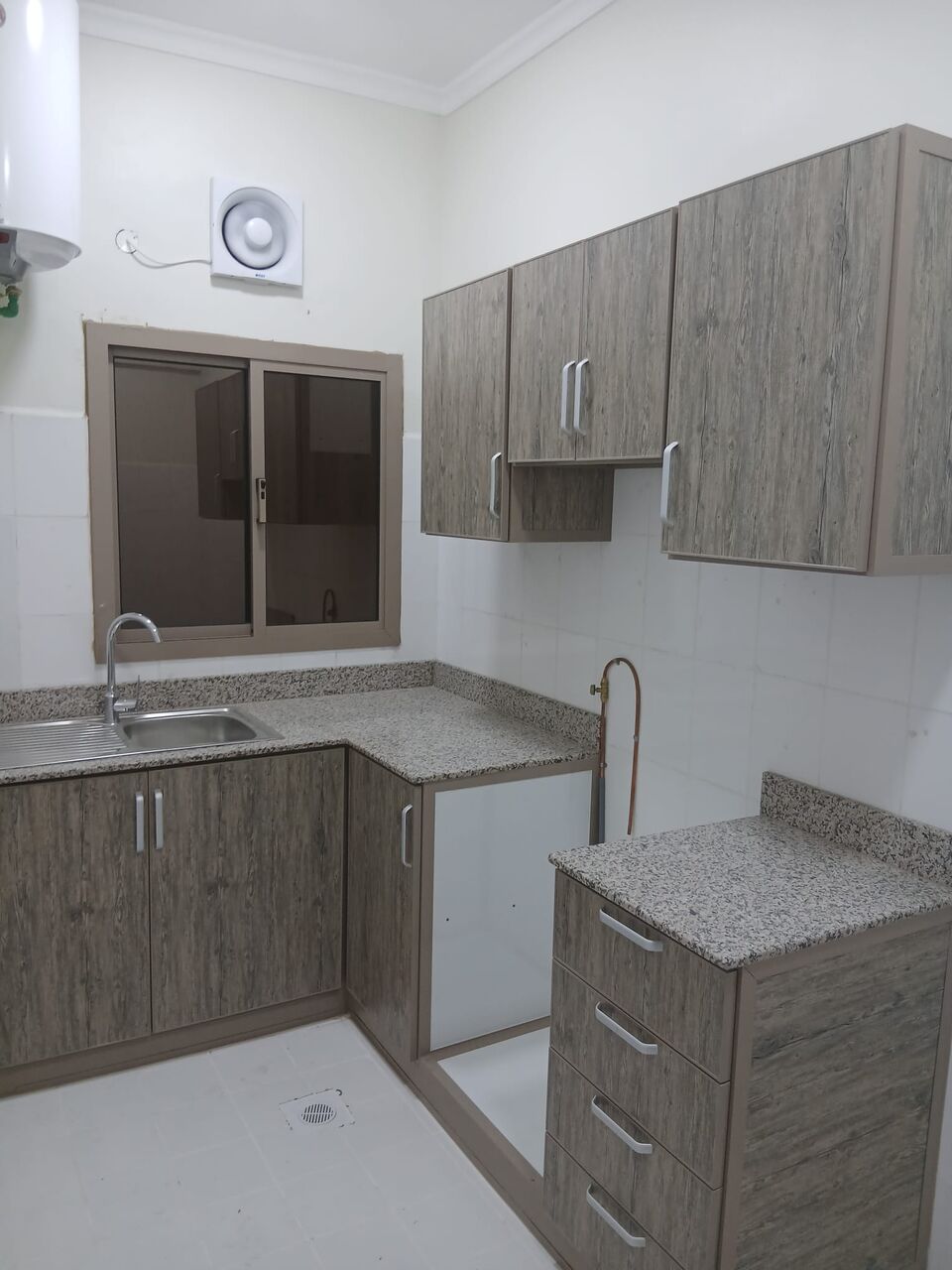 Hamala, Apartments, Flats, Houses & Villas, BHD 130/month,  1 BR,  1 BHK Family Flat For Rent In HAMALA (near AL AMAL Hospital Roundabout)