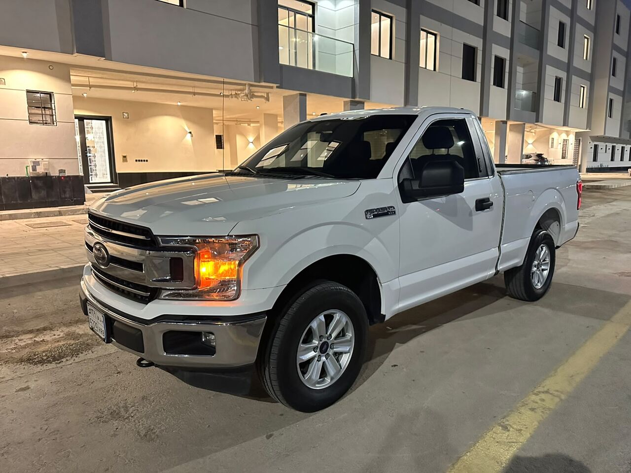 Riyadh, Vehicles, Cars & Trucks , SAR 55000,  Ford F-150,  2019,  Automatic,  256000 KM,    2x4 For Sales Good Price
