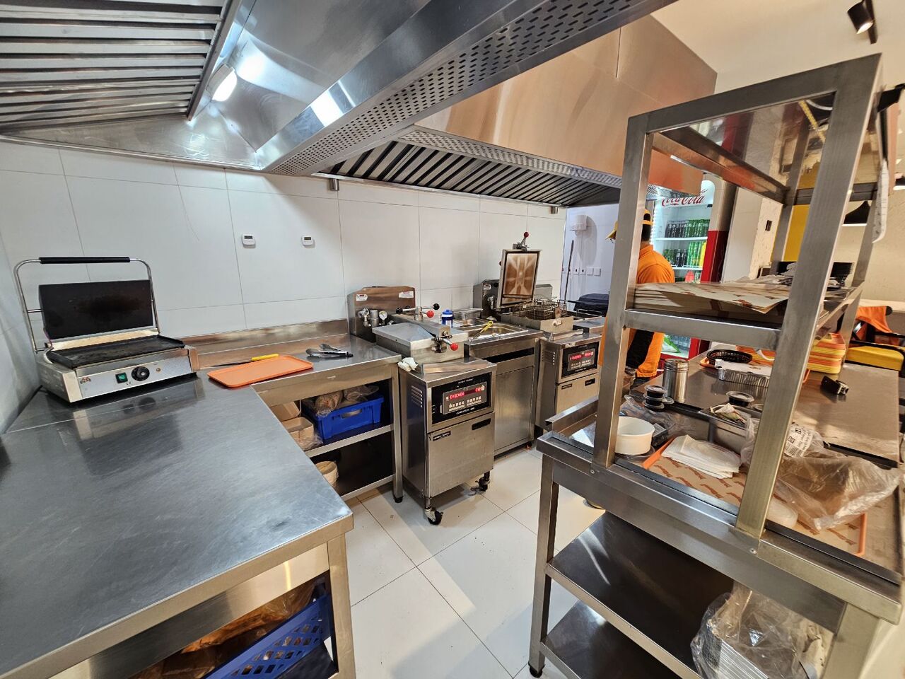 Riyadh, Shops, SAR 300000,  70 Sq. Meter,  Fastfood Broasted Restaurant For Sale