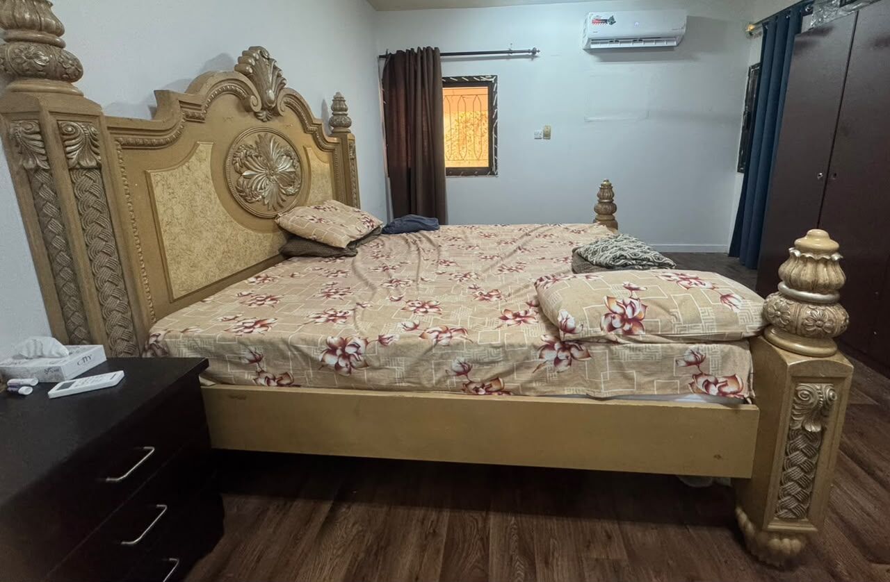 Olaya, Furniture, Furnitures , AC , Fridge , TV  (Urgent Sale)🛑