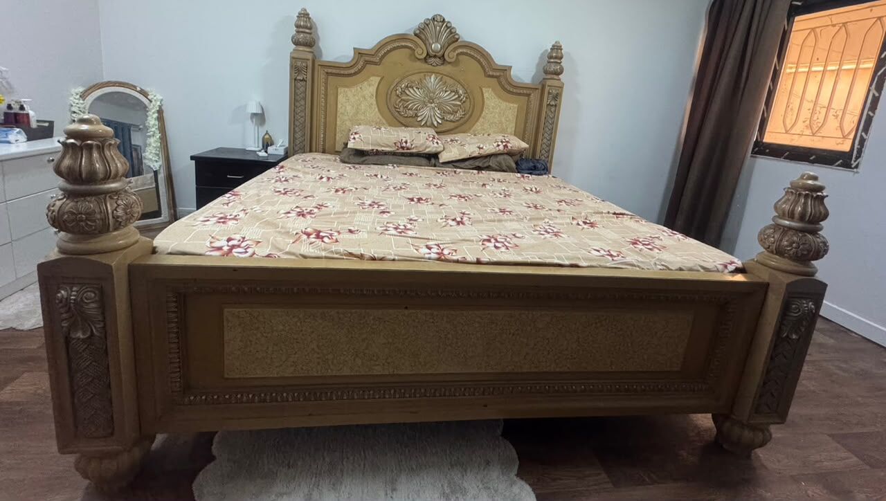 Olaya, Furniture, Furnitures , AC , Fridge , TV  (Urgent Sale)🛑