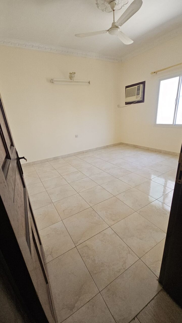 Adliya, Apartments, Flats, Houses & Villas, BHD 200/month,  2 BR,  2 Bedroom Unfurnished Flat For Rent Without Ewa