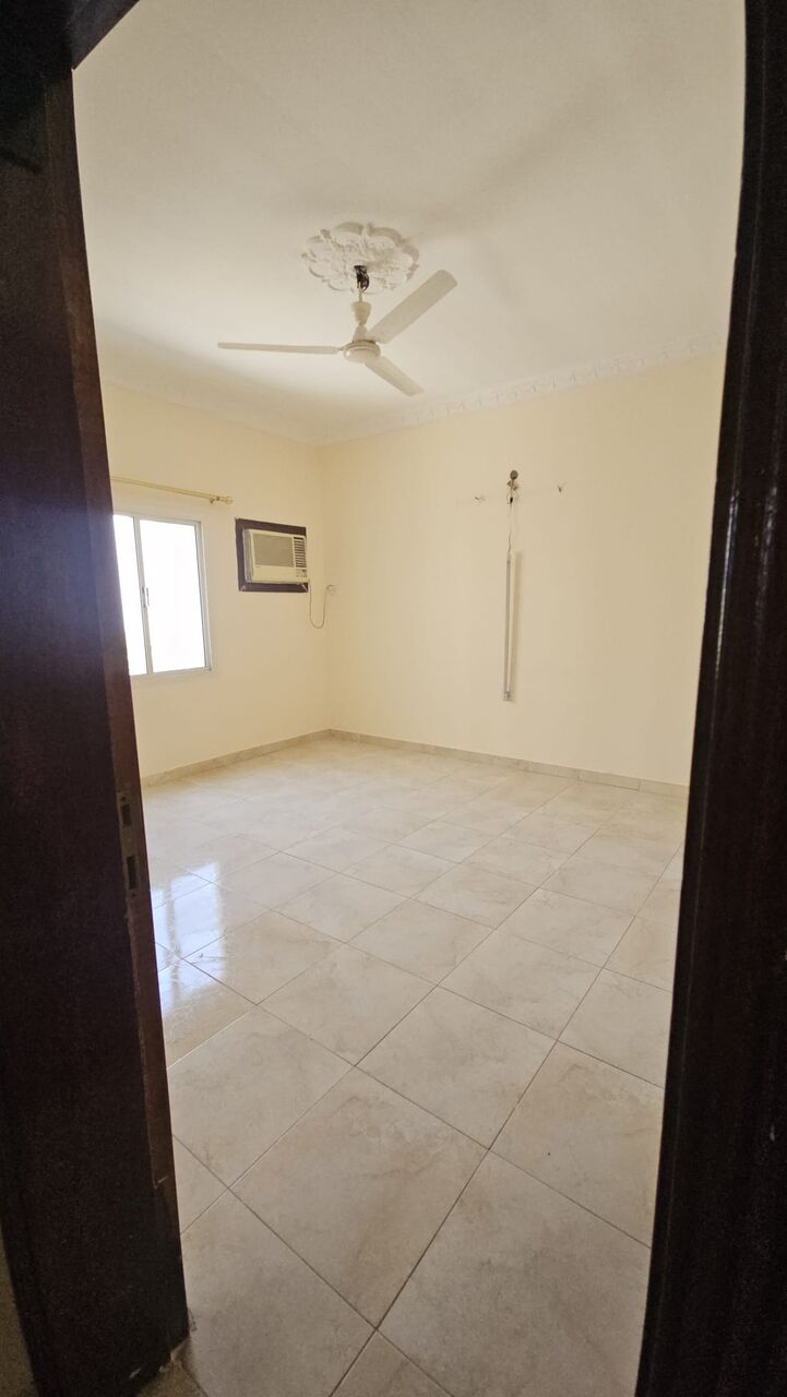 Adliya, Apartments, Flats, Houses & Villas, BHD 200/month,  2 BR,  2 Bedroom Unfurnished Flat For Rent Without Ewa