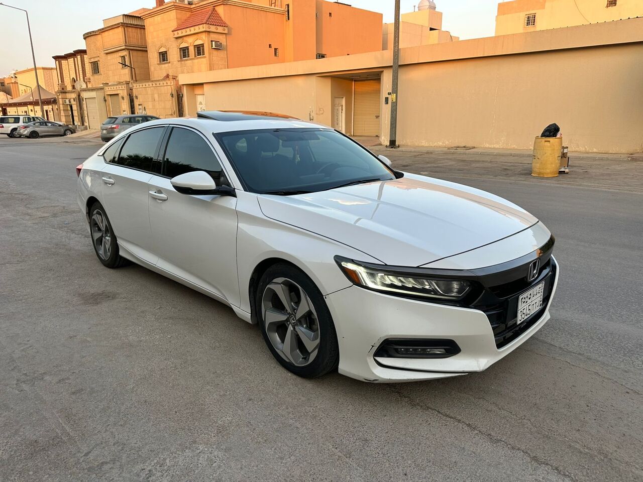 Riyadh, Vehicles, Cars & Trucks , SAR 68000,  Honda Accord,  2019,  Automatic,  207000 KM,    Fully Loaded With Sunroof N Very Reasonable Price