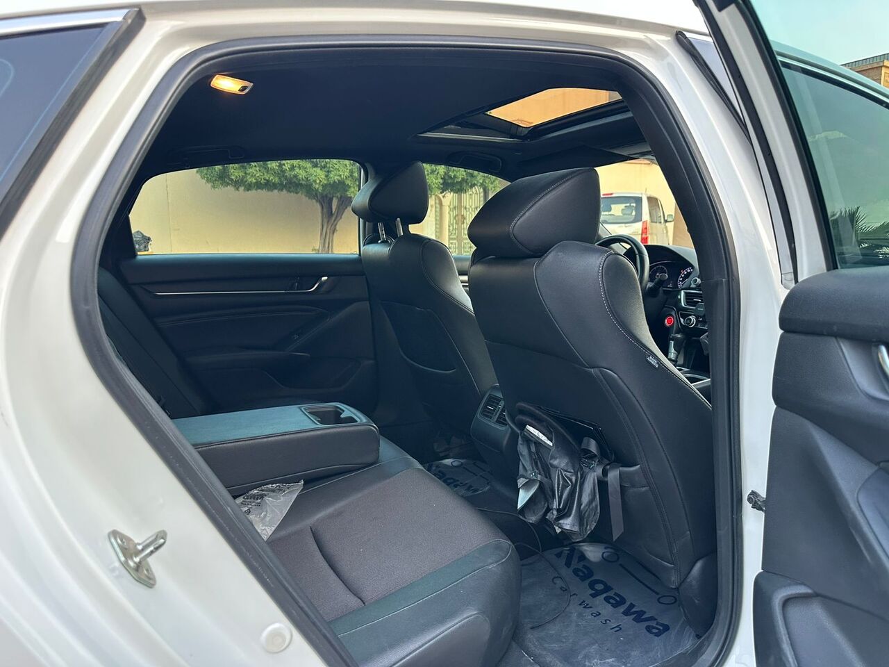Riyadh, Vehicles, Cars & Trucks , SAR 68000,  Honda Accord,  2019,  Automatic,  207000 KM,    Fully Loaded With Sunroof N Very Reasonable Price