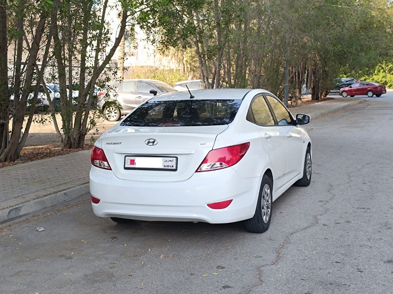 Manama, Vehicles, Cars & Trucks , BHD 2100,  Hyundai Accent,  2017,  Automatic,  125000 KM,  EXCELLANT CONDITION