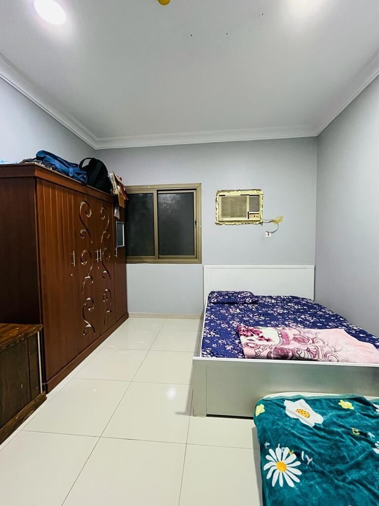 Jubail, Furniture, SAR 2500,  1 Big Bed 3 Small ,Soapa Set ,2 Wardrobe For Clothes