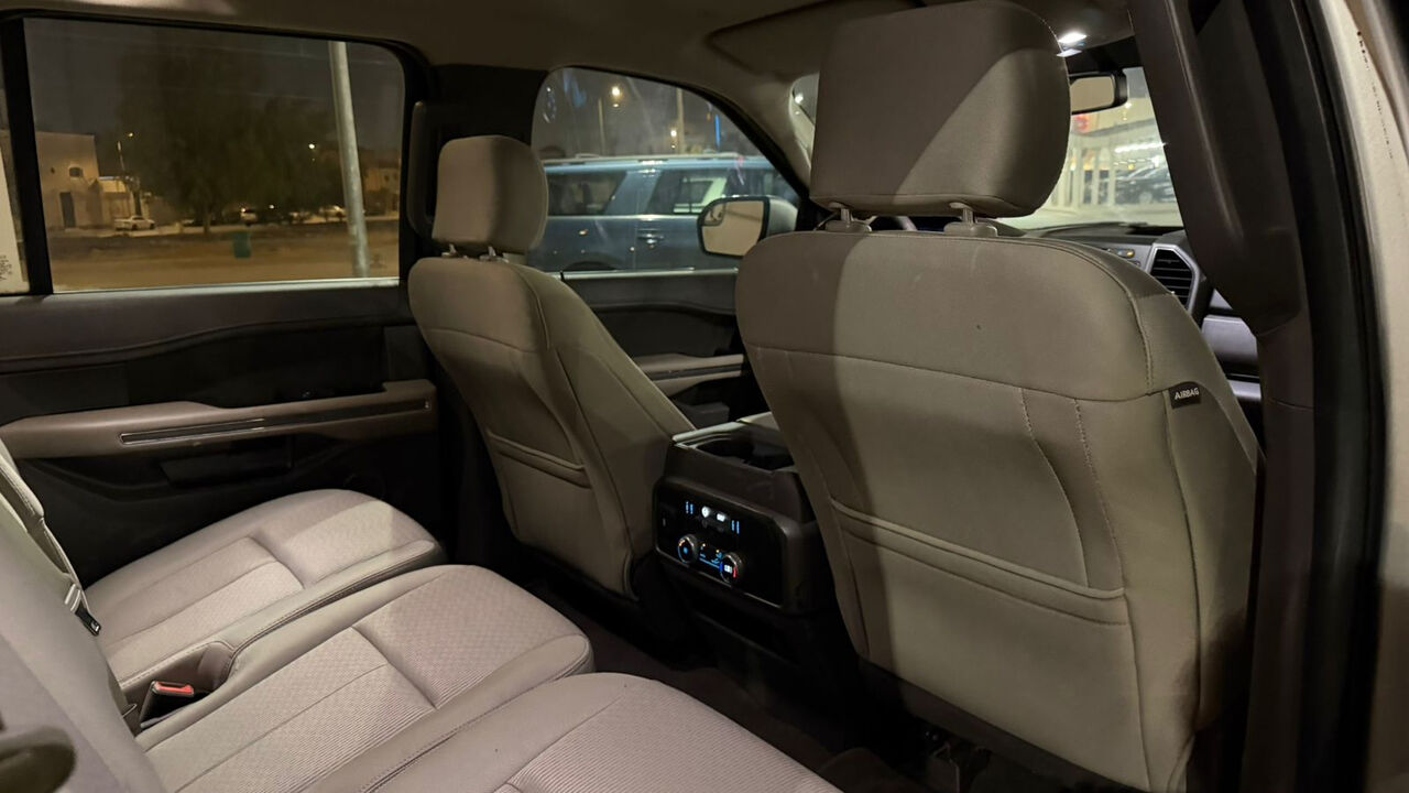 Riyadh, Vehicles, Cars & Trucks , SAR 85000,  Ford Expedition,  2019,  Automatic,  130000 KM,  For Sale: