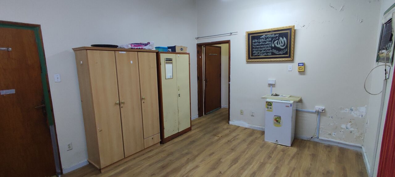 Al Jubail Al Balad, Apartments, Flats, Houses & Villas, SAR 1000/month,  Furnished,  1 BR,  1020 Sq. Meter,  Mashoor Street, Khonaini Pharmacy