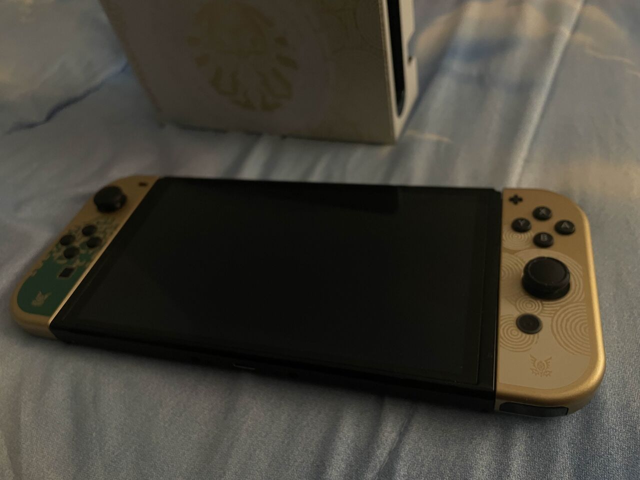Khobar, Video Games, SAR 1300,  Selling Rare Nintendo Switch OLED Limited Zelda Edition (Value 1900 SAR Selling For 1300)