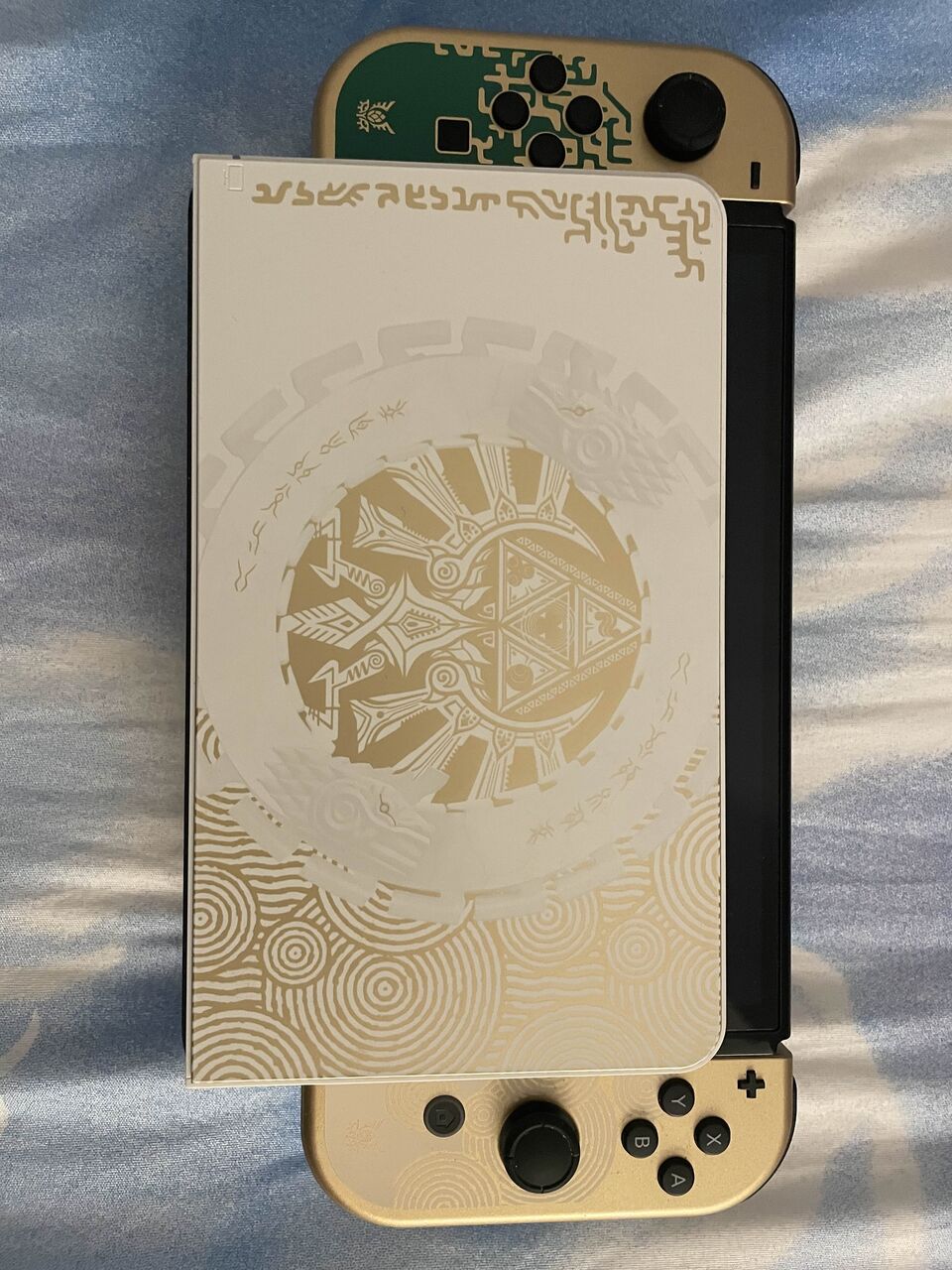 Khobar, Video Games, SAR 1300,  Selling Rare Nintendo Switch OLED Limited Zelda Edition (Value 1900 SAR Selling For 1300)