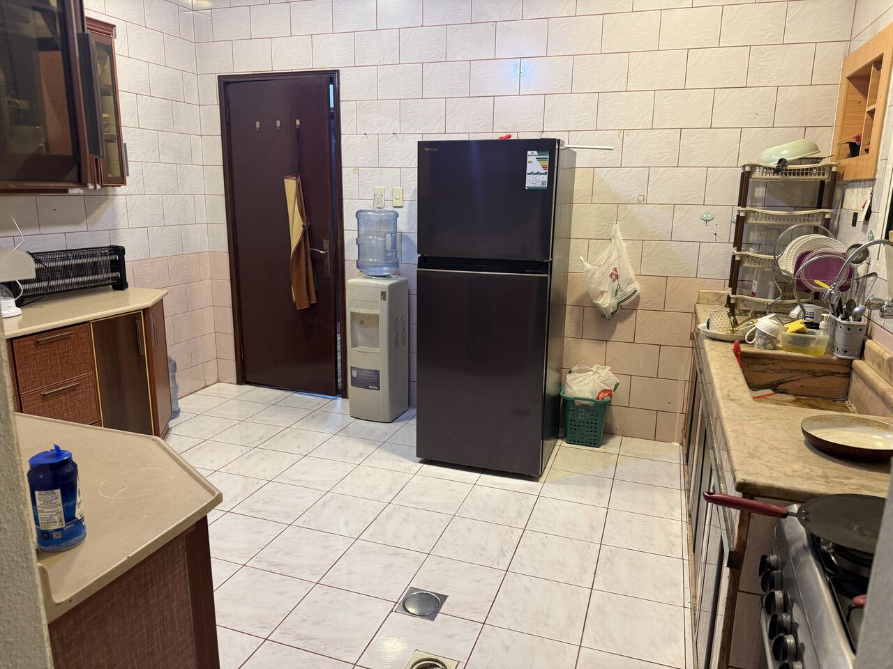Jubail, Apartments, Flats, Houses & Villas, SAR 2500/month,  2 BR,  Family Apartment And Selling House Hold Items